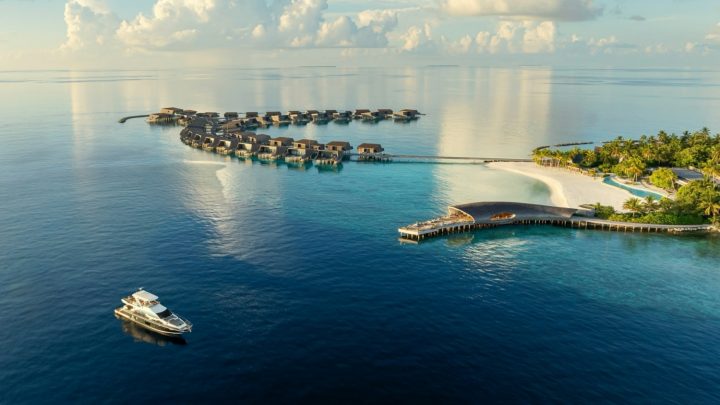 The St. Regis Maldives Vommuli Resort