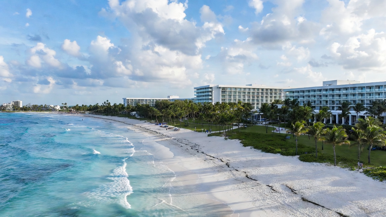 This Hotel Giant Just Put a Wall Street Dealmaker in Charge of Its Caribbean Growth
