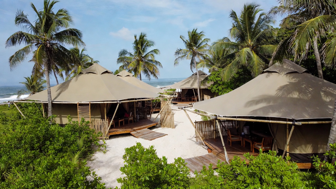 This Hotel Giant Just Opened an All-Inclusive Camp Inside a Rhino Sanctuary