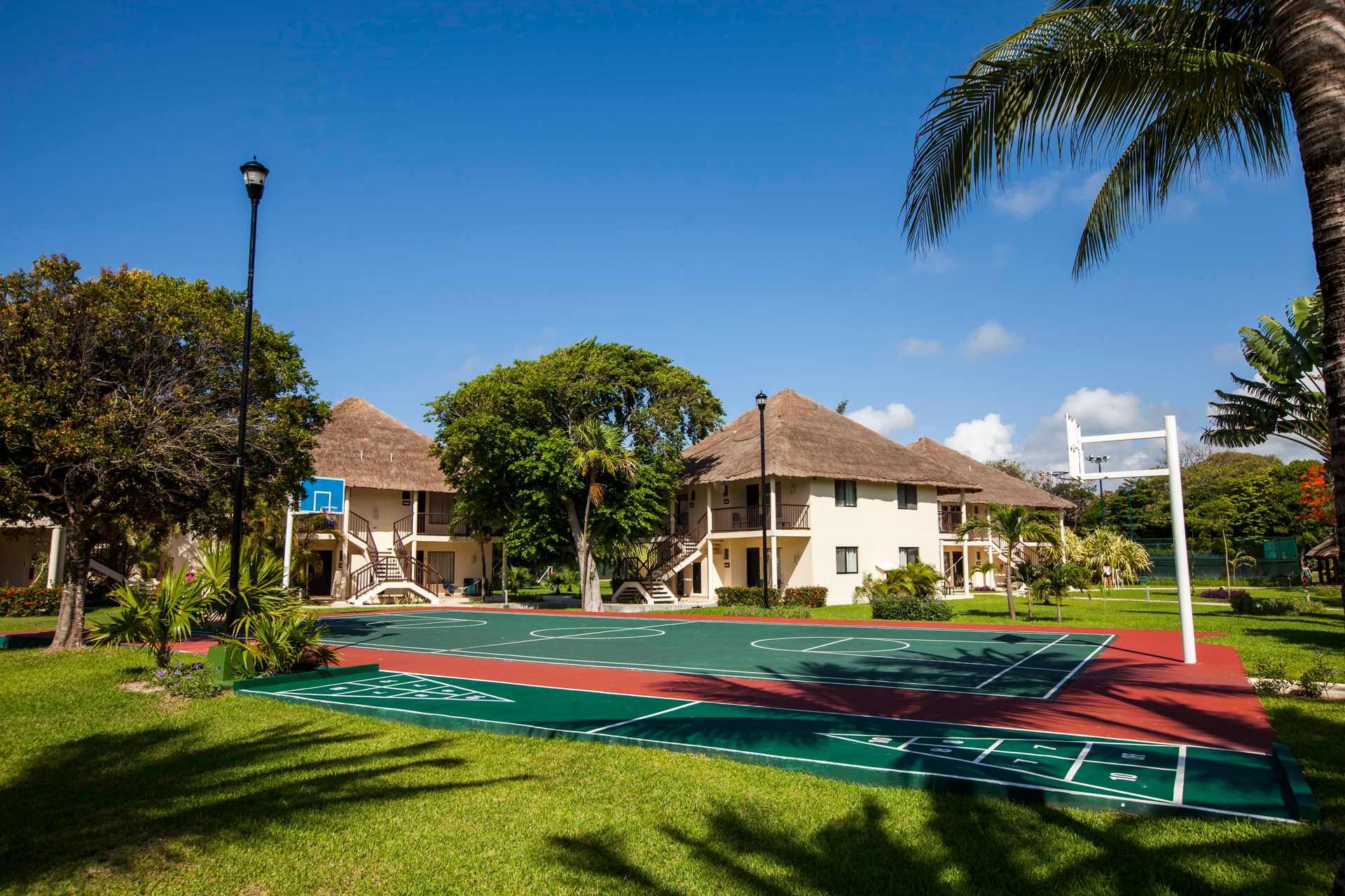 Resort exterior at Allegro Playacar