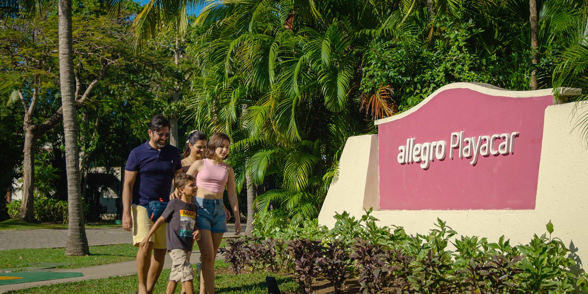 Resort exterior at Allegro Playacar
