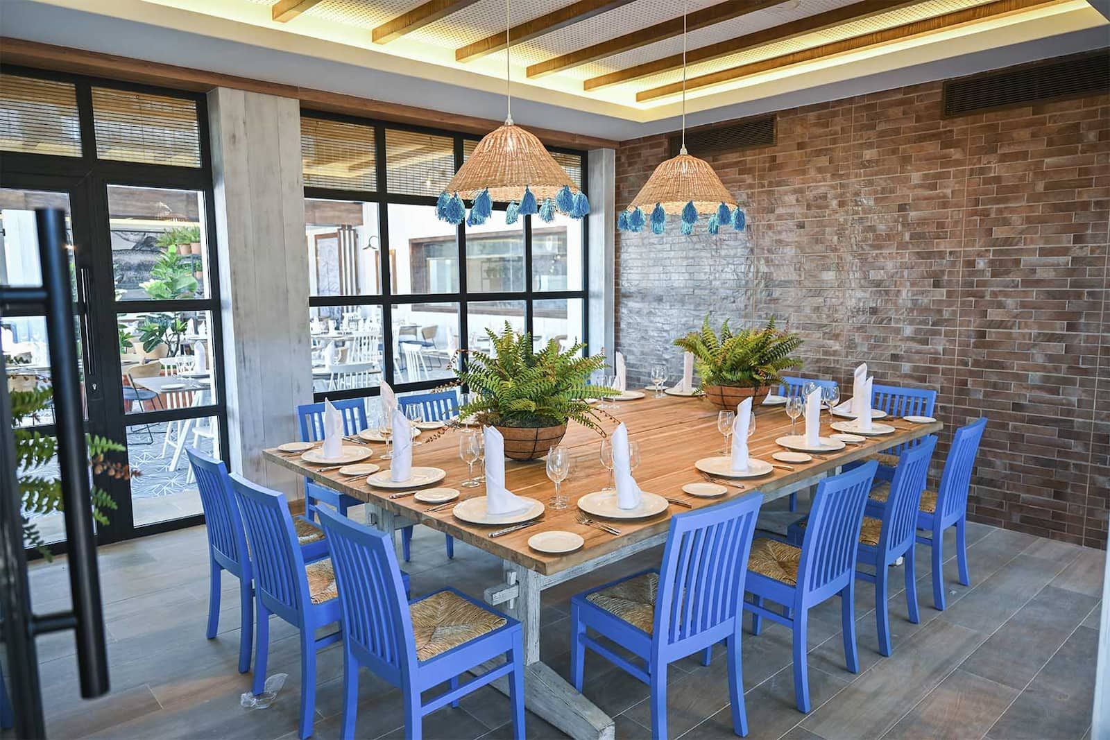 dining