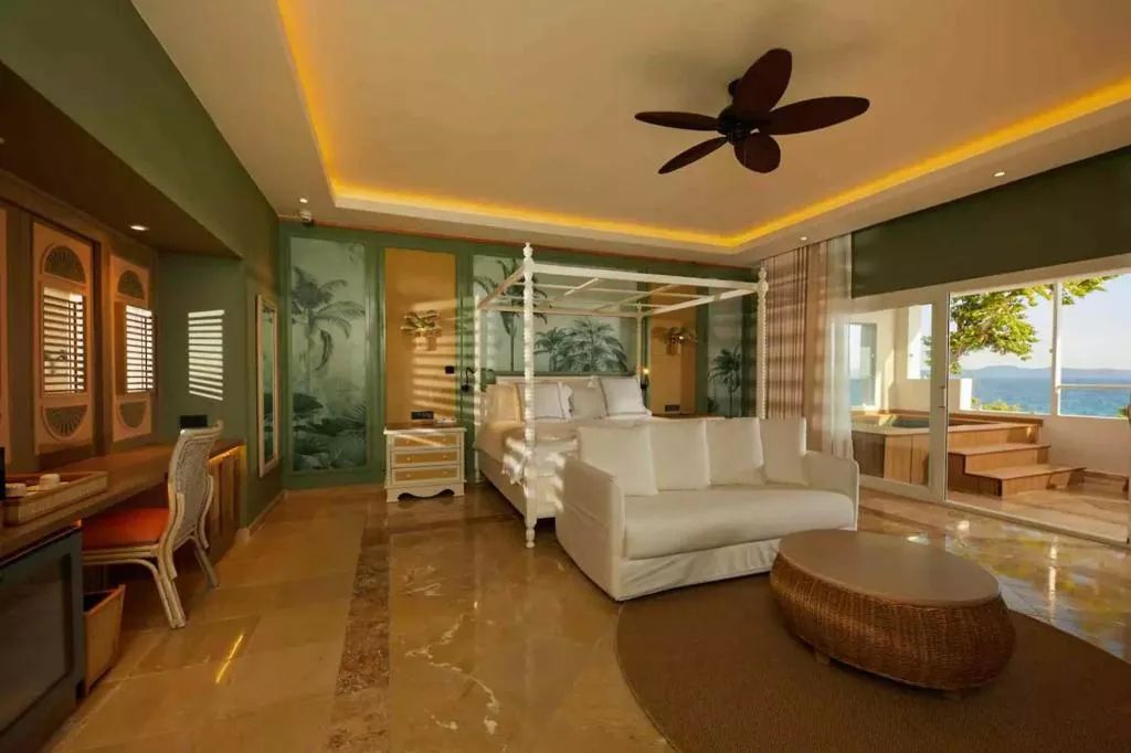 Bahia Principe Luxury Cayo Levantado Rooms & Suites