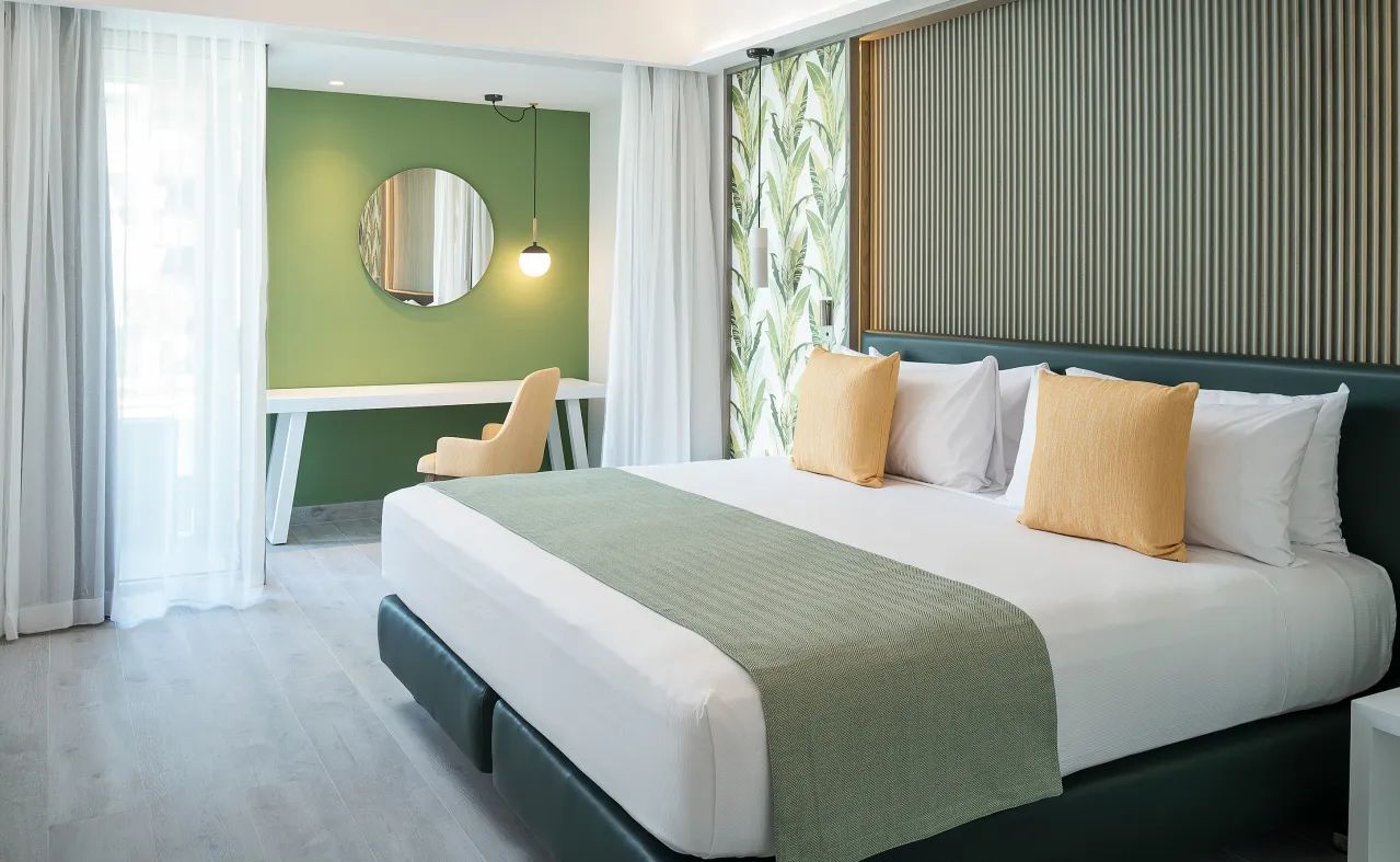 Catalonia Grand Costa Mujeres All Suites & Spa Rooms & Suites