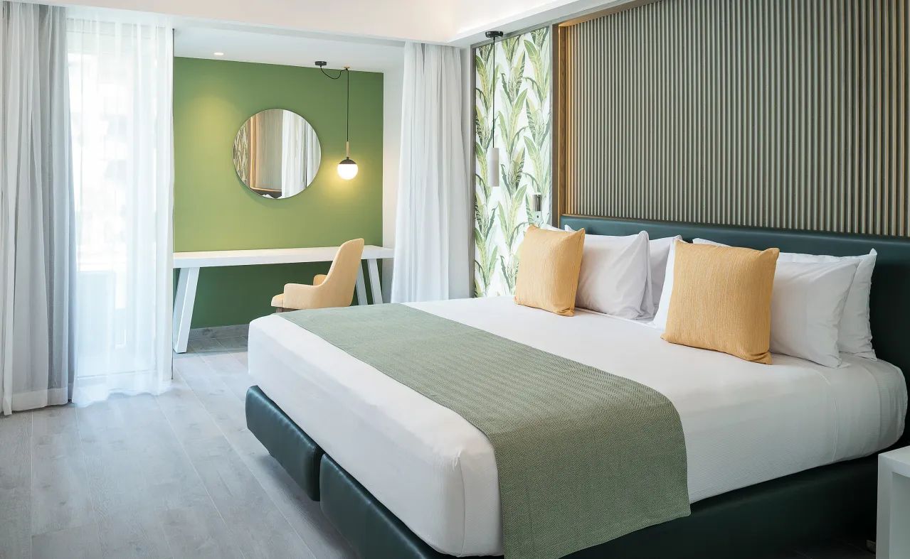 Catalonia Grand Costa Mujeres All Suites & Spa Rooms & Suites