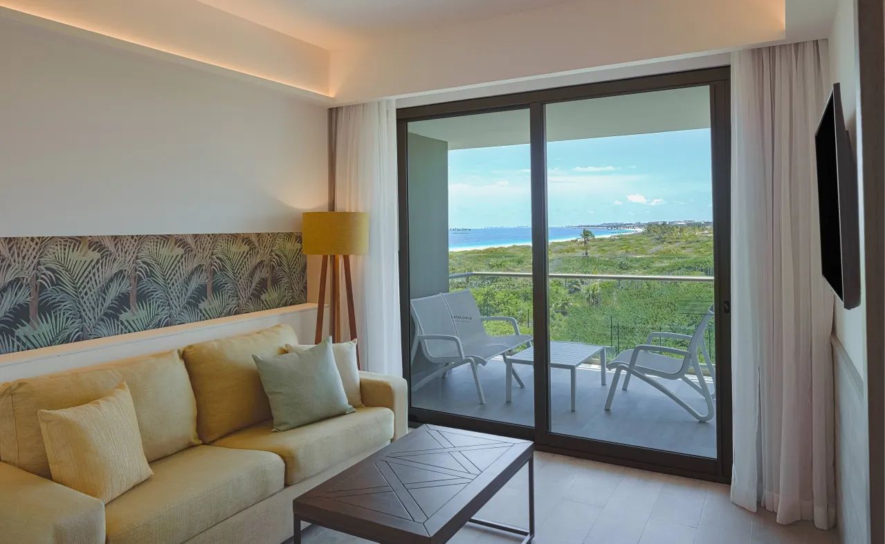 Catalonia Grand Costa Mujeres All Suites & Spa Rooms & Suites