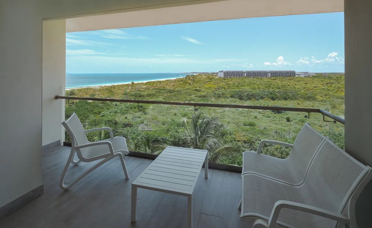 Catalonia Grand Costa Mujeres All Suites & Spa Rooms & Suites