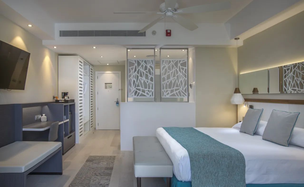 Catalonia Royal La Romana - Adults Only Rooms & Suites
