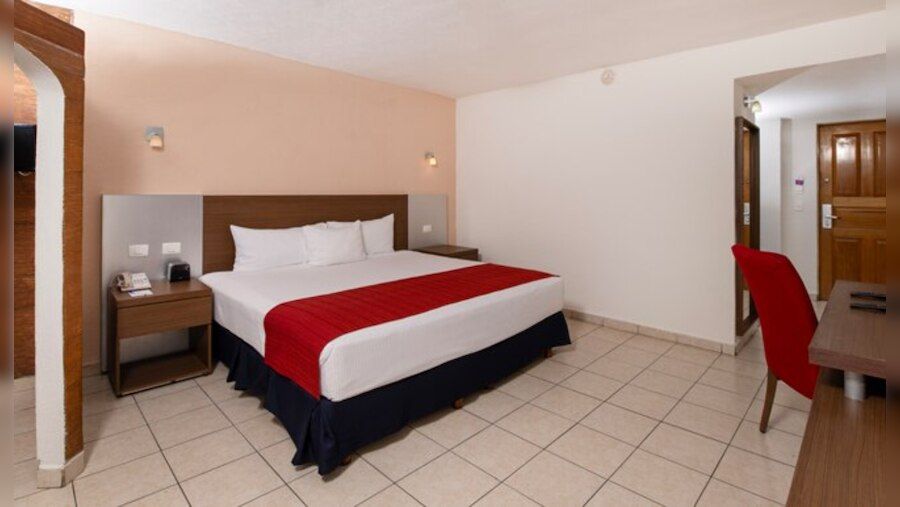 Crown Paradise Club Puerto Vallarta Rooms & Suites