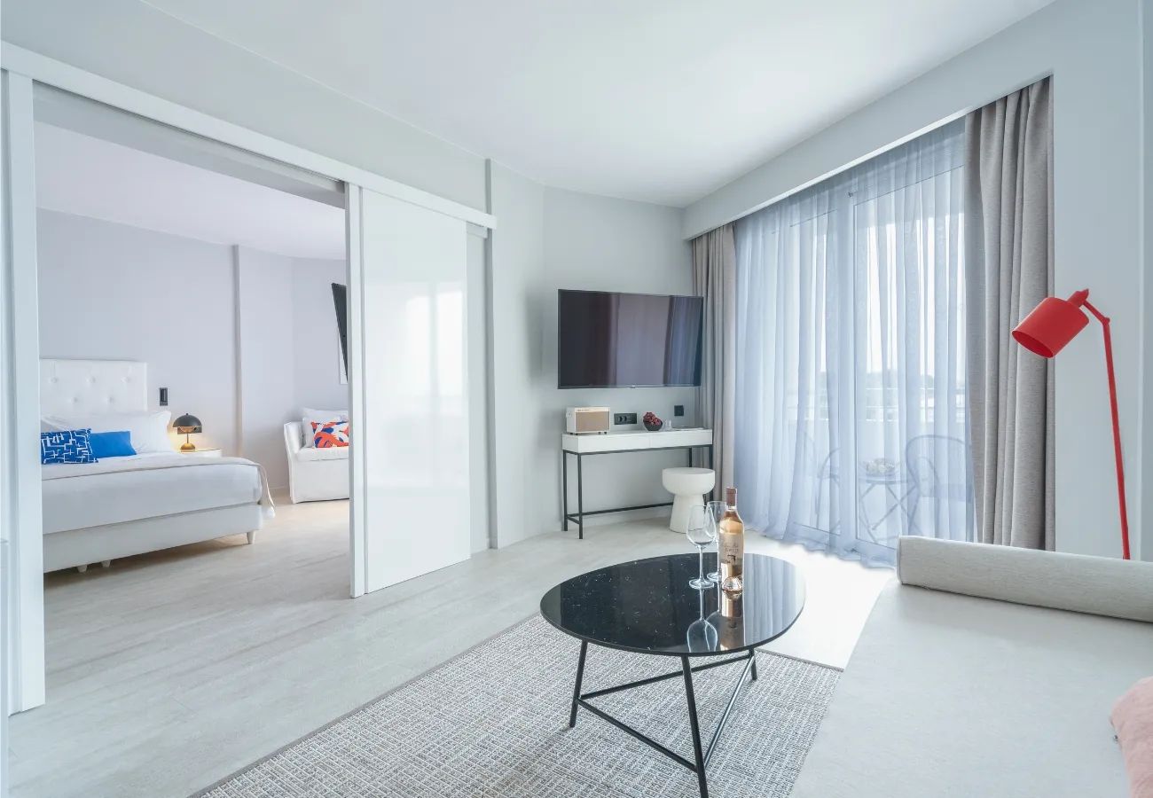 Guest room at Domes Noruz Kassandra