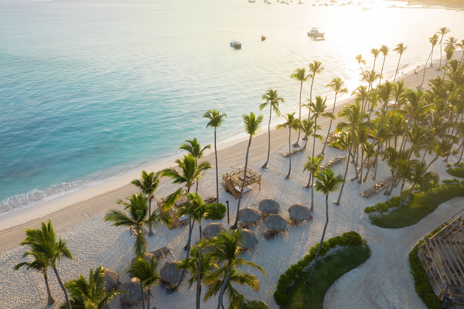 Beach at Dreams Flora Resort & Spa