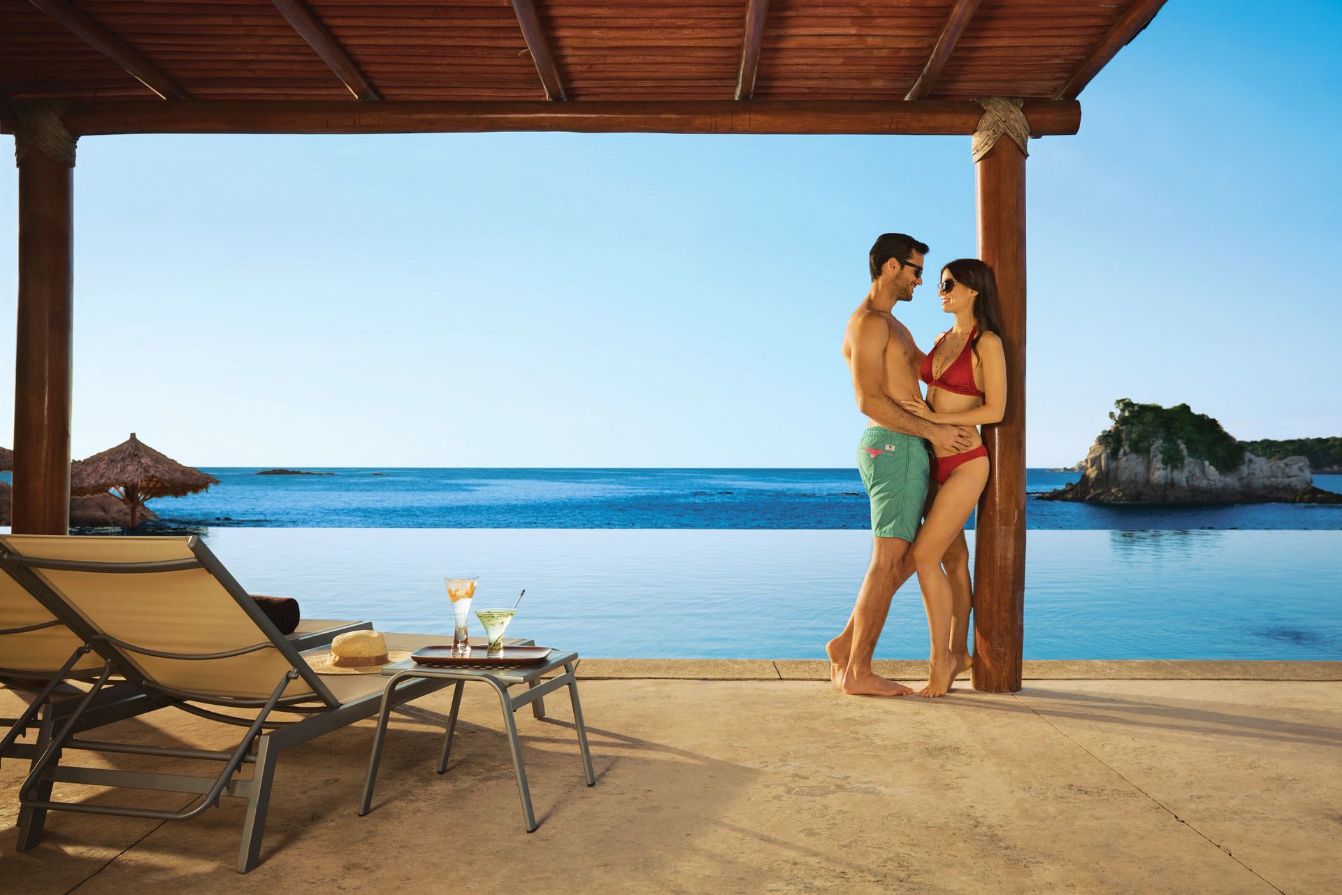 Swimming pool at Dreams Huatulco Resort & Spa