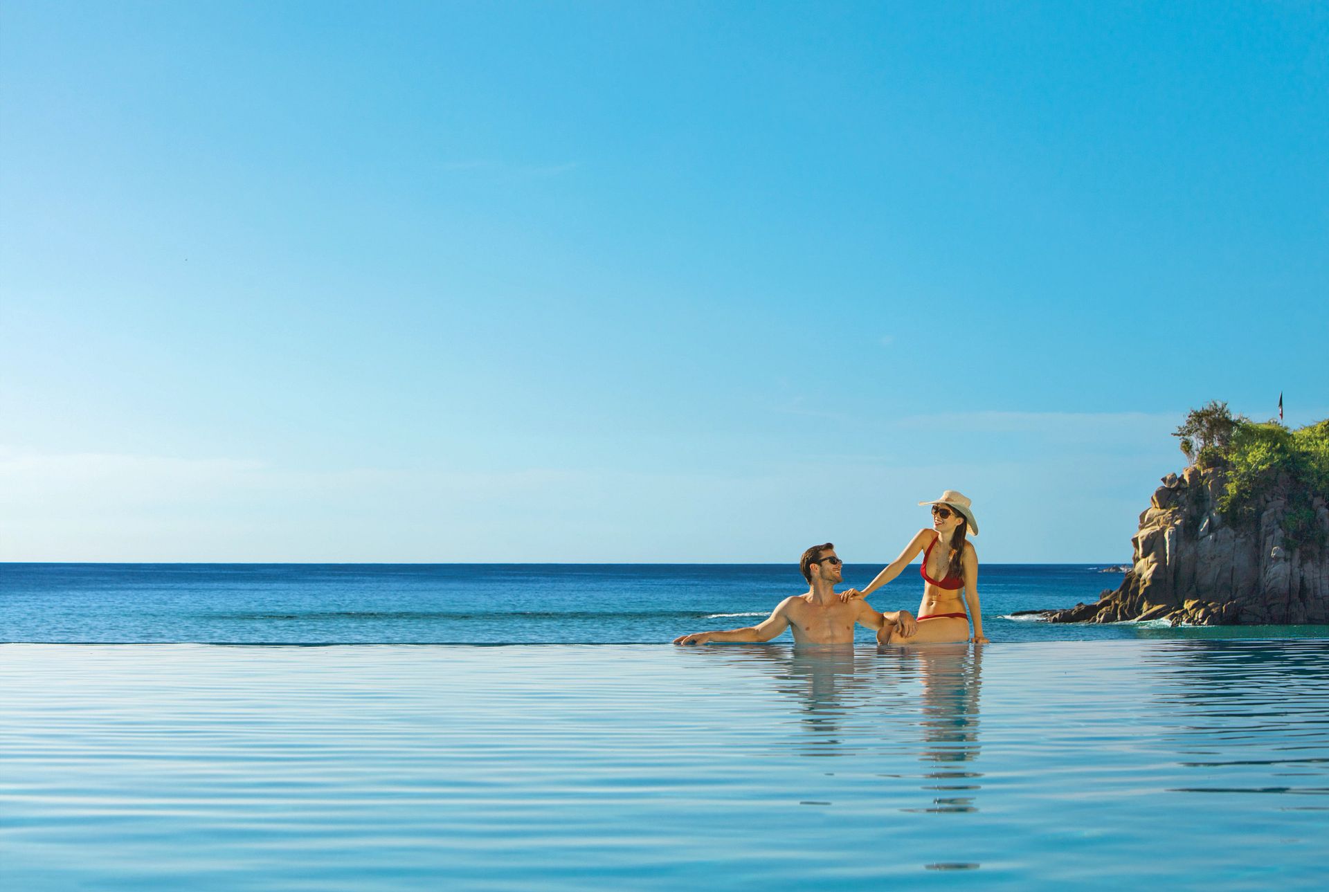 Swimming pool at Dreams Huatulco Resort & Spa