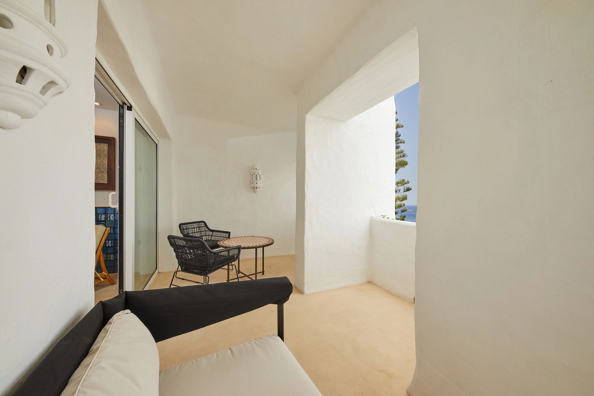 Guest room at Dreams Jardín Tropical Tenerife