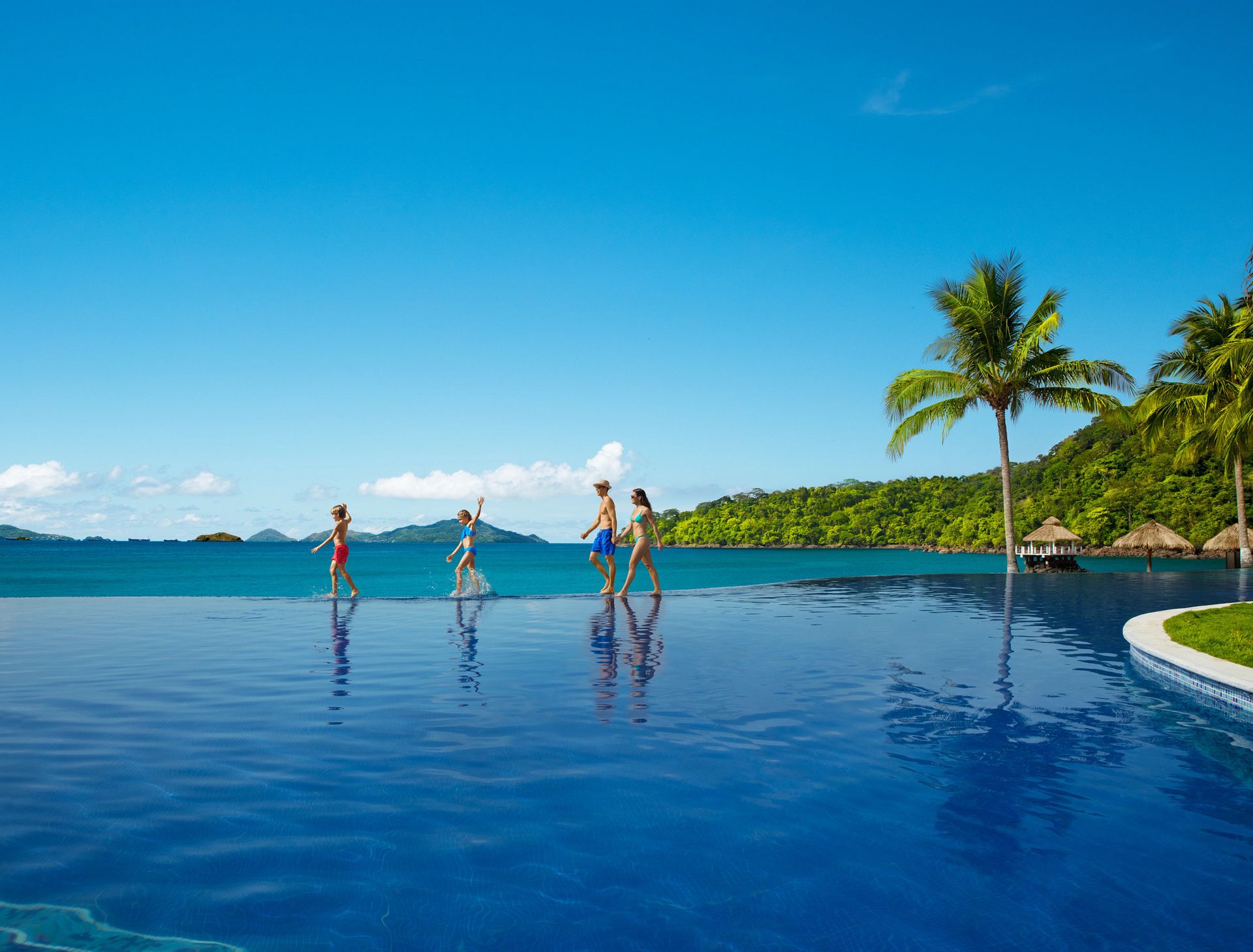 Swimming pool at Dreams Playa Bonita Panama