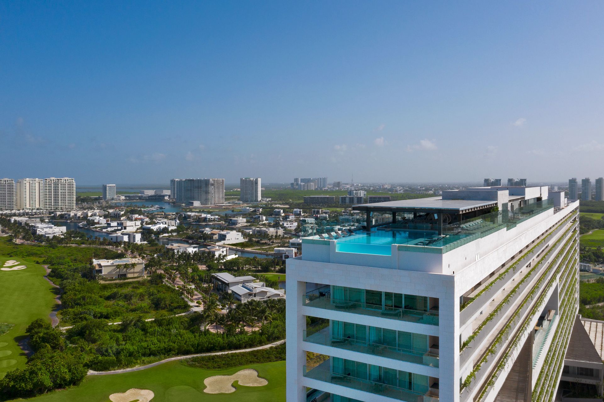 Resort exterior at Dreams Vista Cancun Golf & Spa Resort
