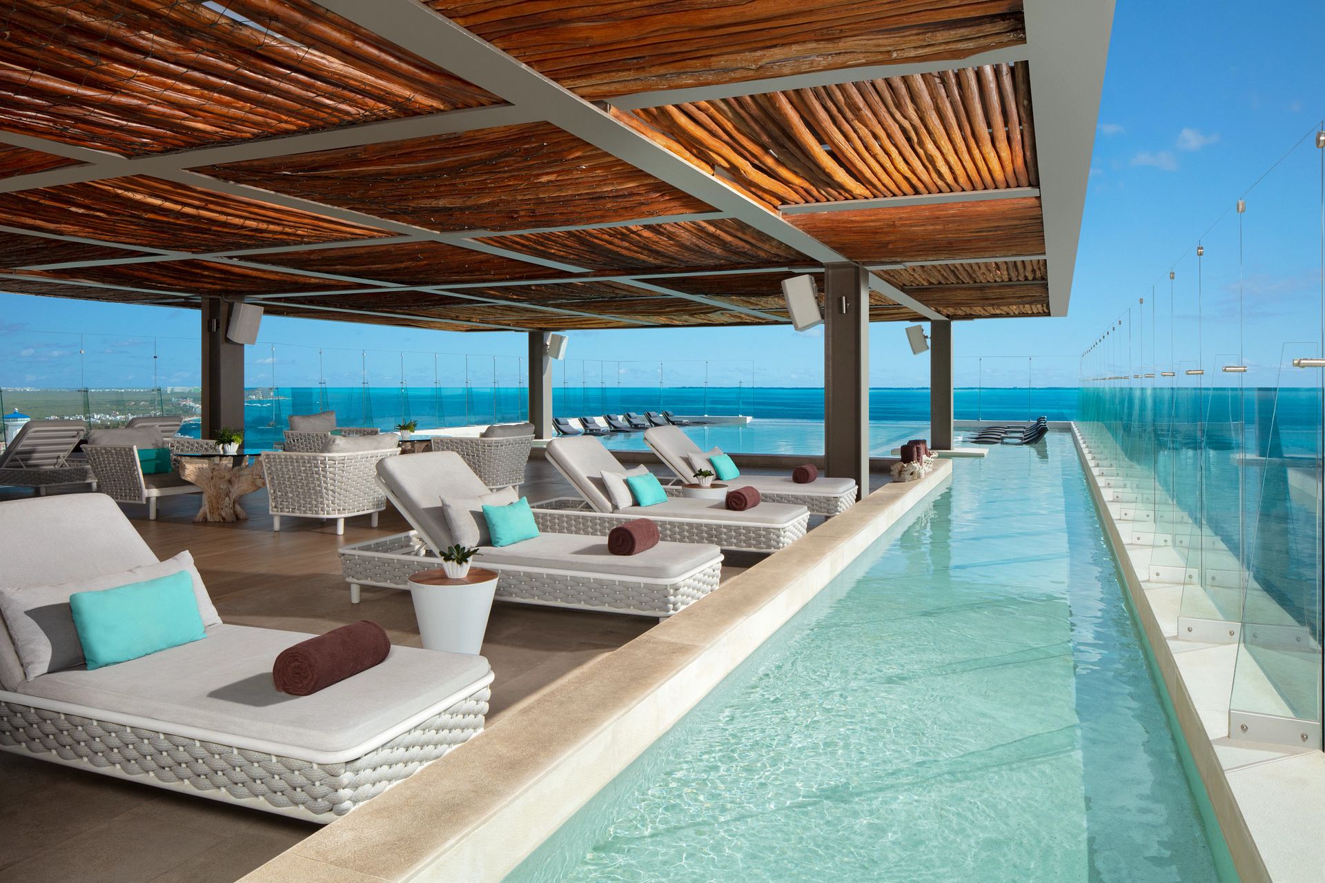 Resort exterior at Dreams Vista Cancun Golf & Spa Resort