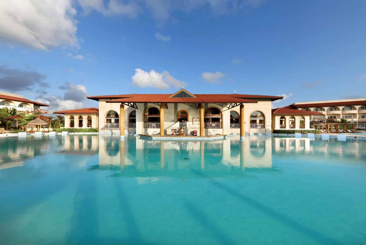 Grand Palladium Imbassaí Resort & Spa