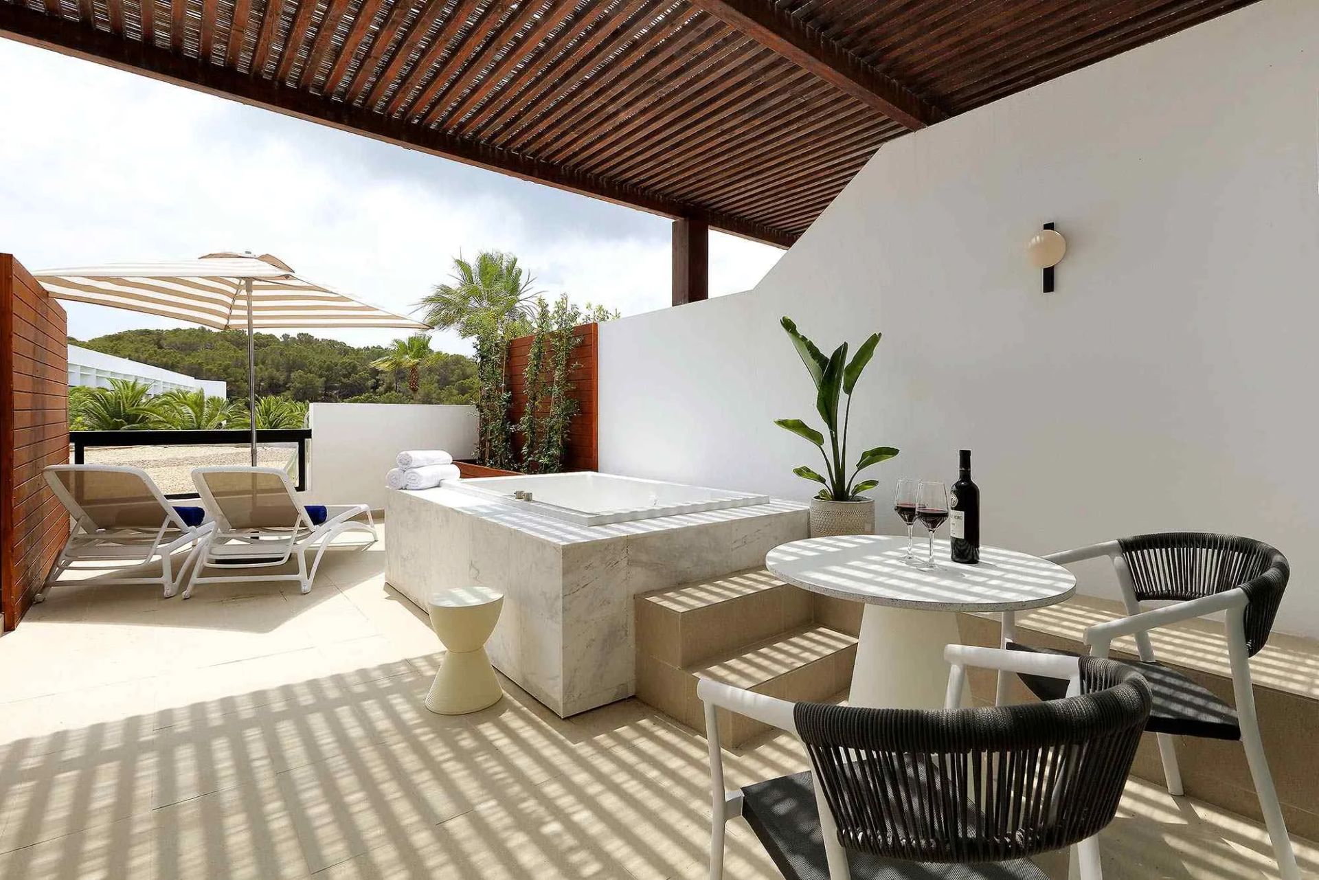 Grand Palladium Palace Ibiza Resort & Spa Rooms & Suites