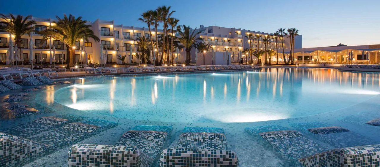 Grand Palladium White Island Resort & Spa
