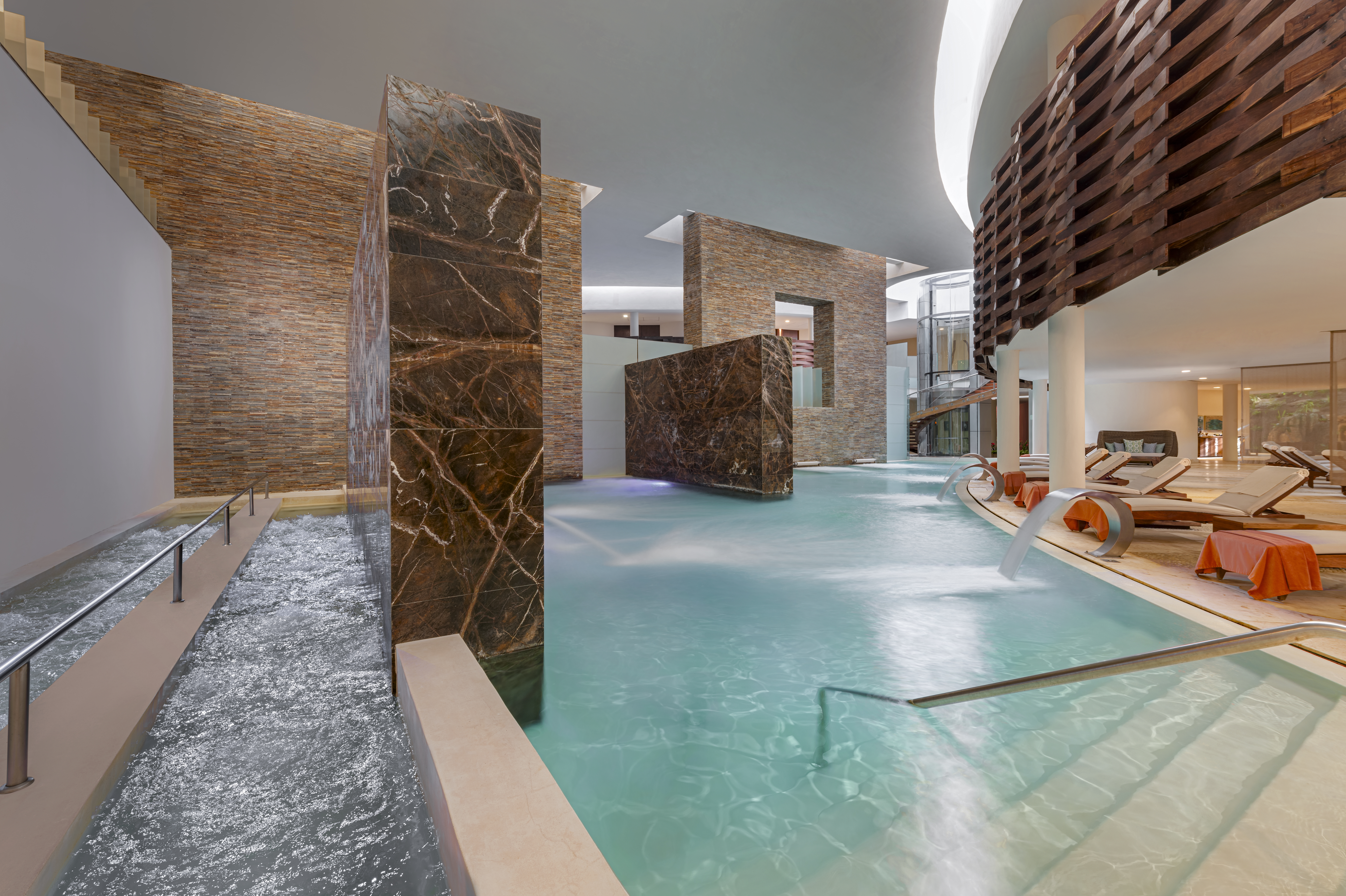 SE Spa Water Ceremony — signature eight-station hydrotherapy journey