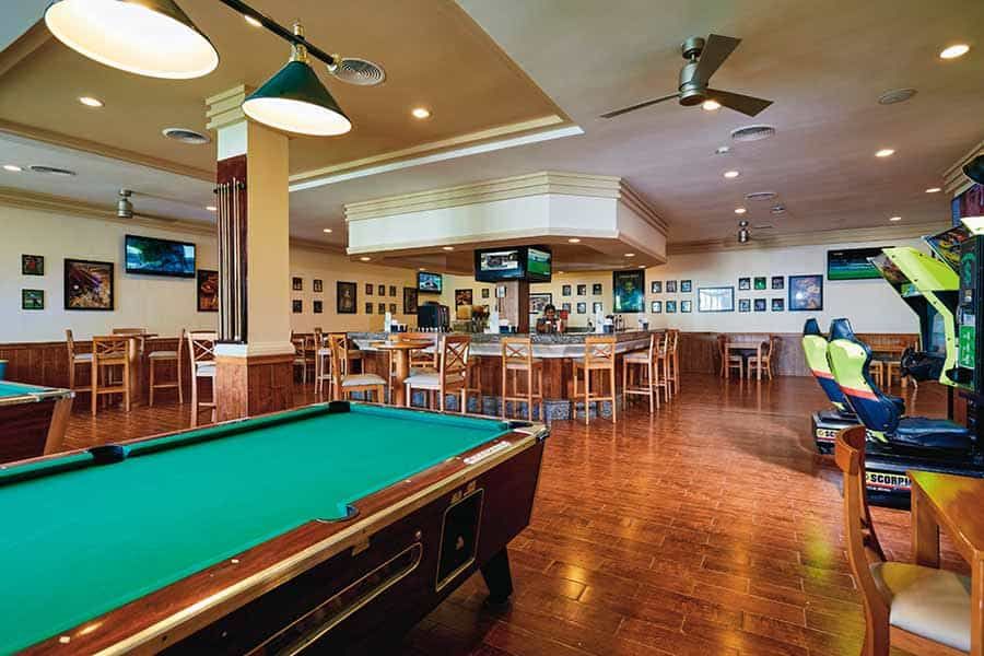 Restaurant at Hotel Riu Bambu