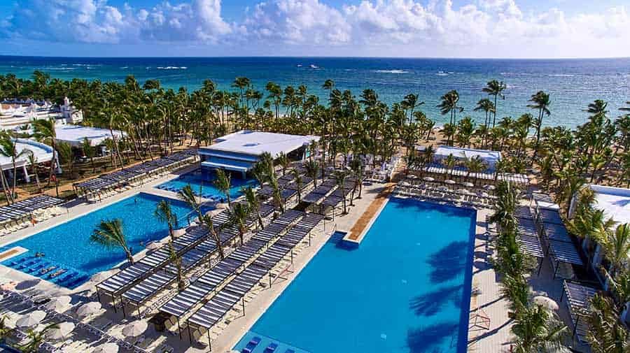 Swimming pool area at Hotel Riu Bambu