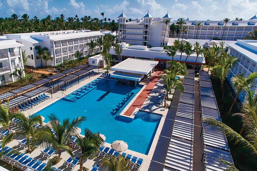 Swimming pool area at Hotel Riu Bambu
