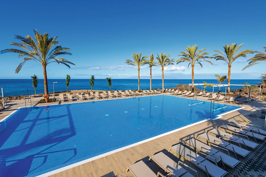Swimming pool at Hotel Riu Buenavista