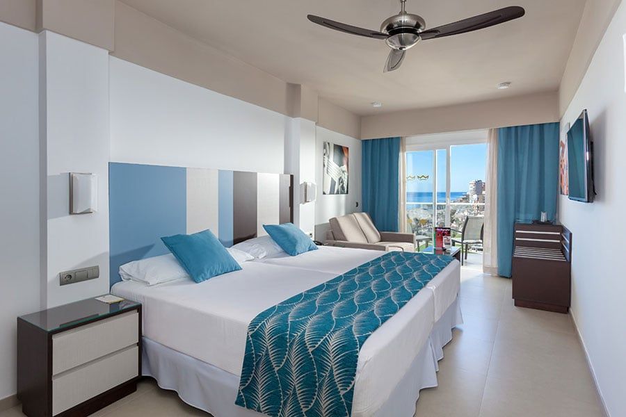 Guest room at Hotel Riu Costa del Sol