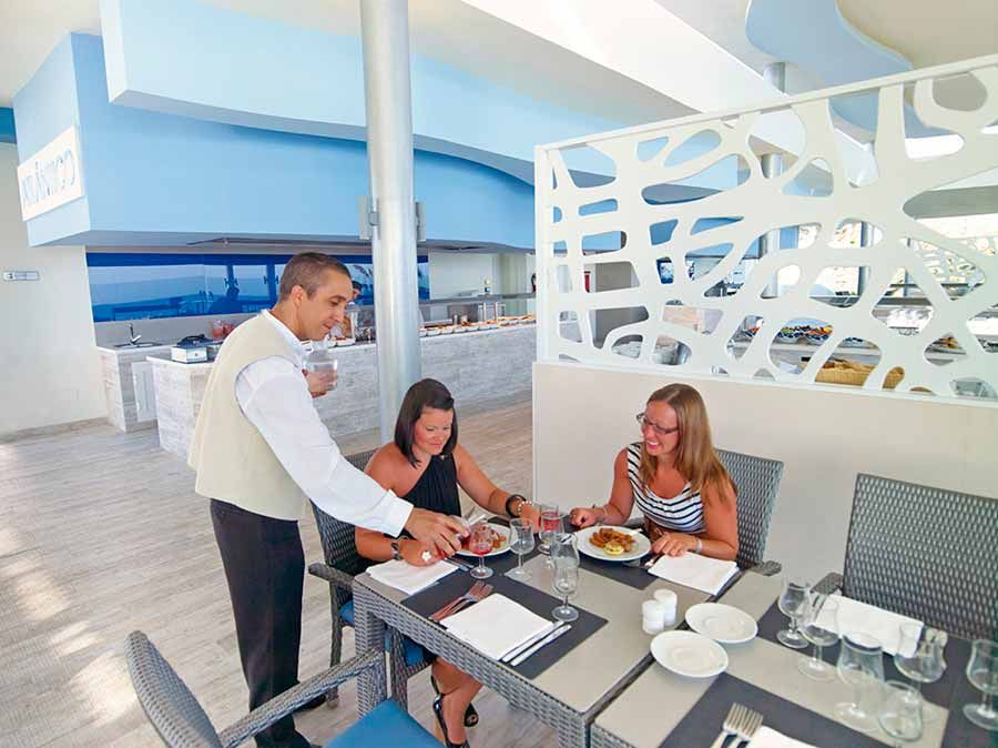 Restaurant at Hotel Riu Gran Canaria