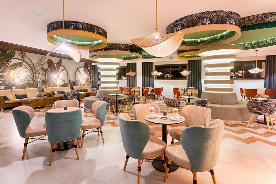 Restaurant at Hotel Riu Karamboa