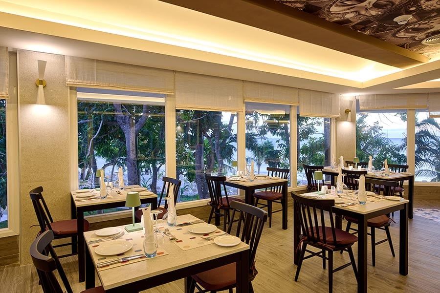 Restaurant at Hotel Riu Negril
