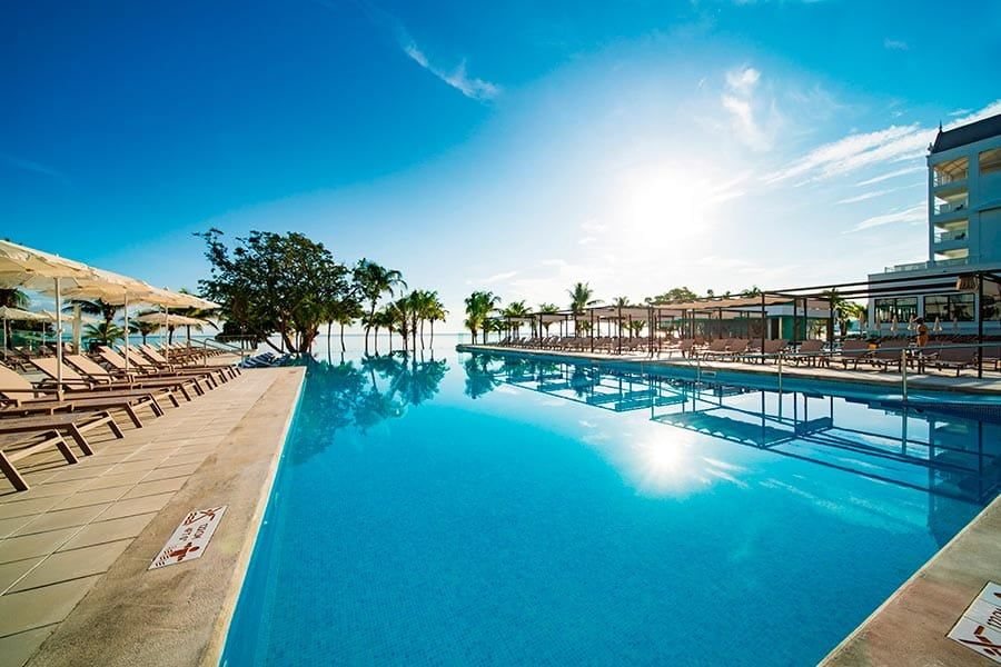 Swimming pool area at Hotel Riu Ocho Rios