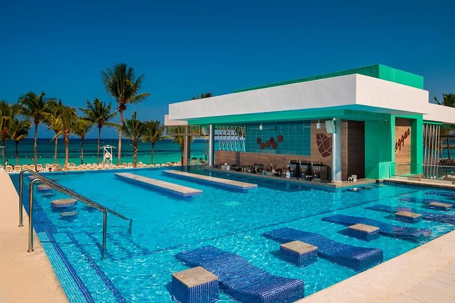 Swimming pool area at Hotel Riu Ocho Rios