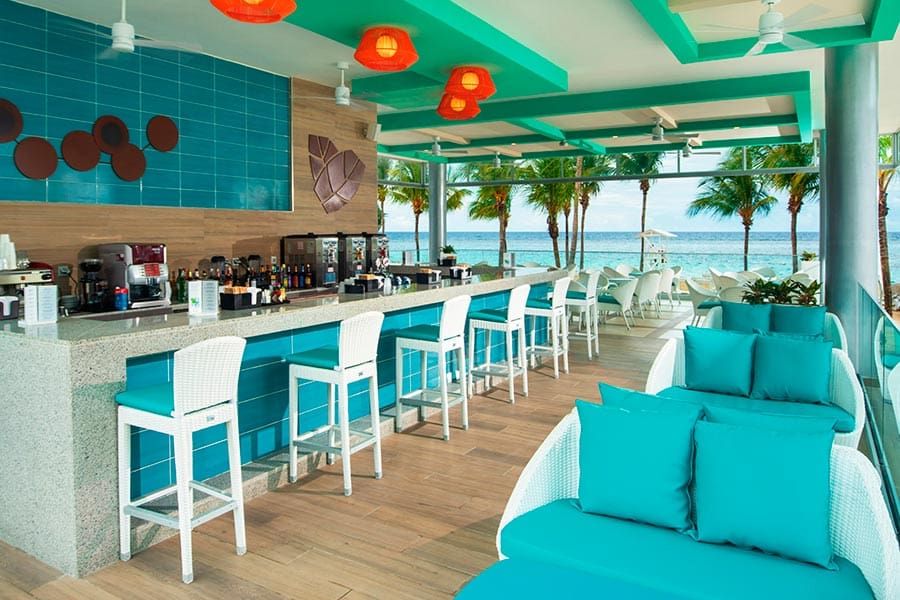 Swimming pool area at Hotel Riu Ocho Rios