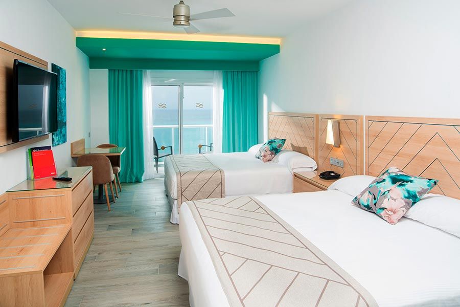 Guest room at Hotel Riu Ocho Rios