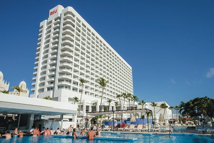 Swimming pool area at Hotel Riu Palace Antillas