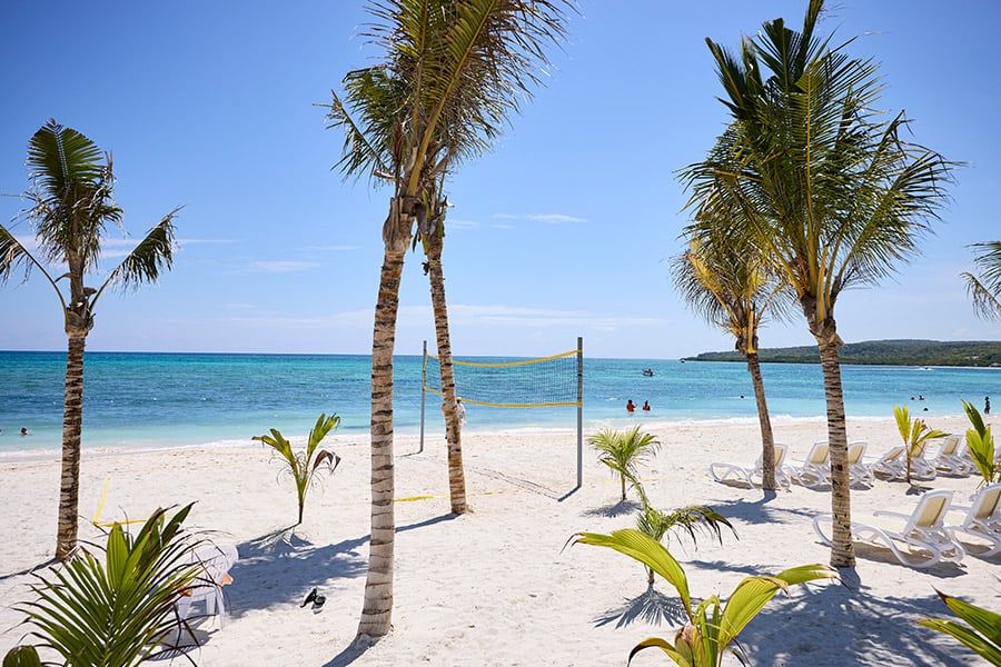 Beach at Hotel Riu Palace Aquarelle