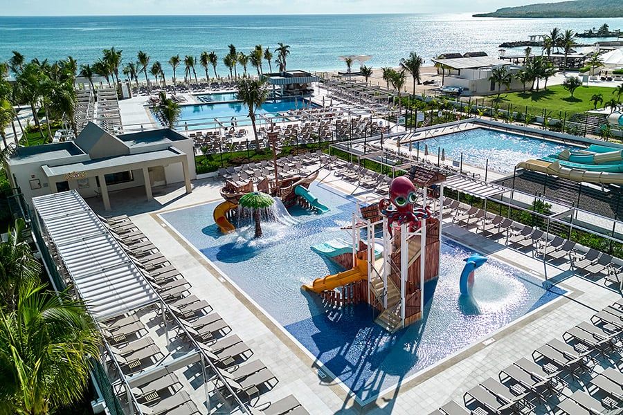 Swimming pool area at Hotel Riu Palace Aquarelle