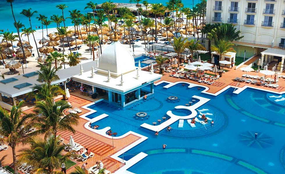 Swimming pool area at Hotel Riu Palace Aruba