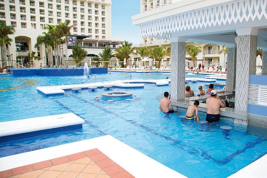 Swimming pool area at Hotel Riu Palace Aruba