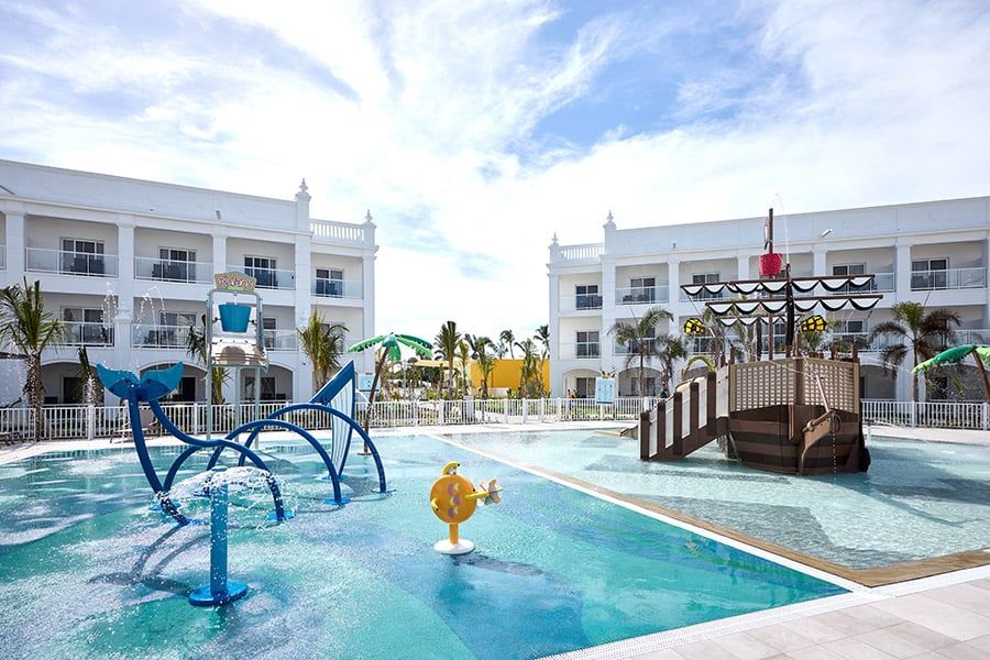 Swimming pool area at Hotel Riu Palace Bavaro