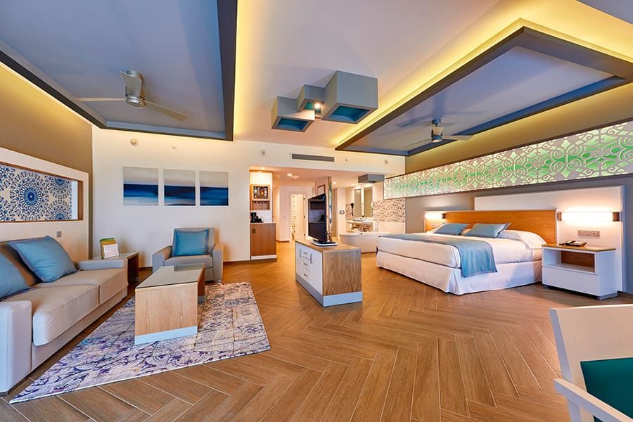 Guest room at Hotel Riu Palace Costa Mujeres