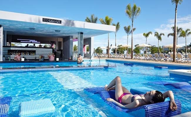 Swimming pool area at Hotel Riu Palace Costa Rica