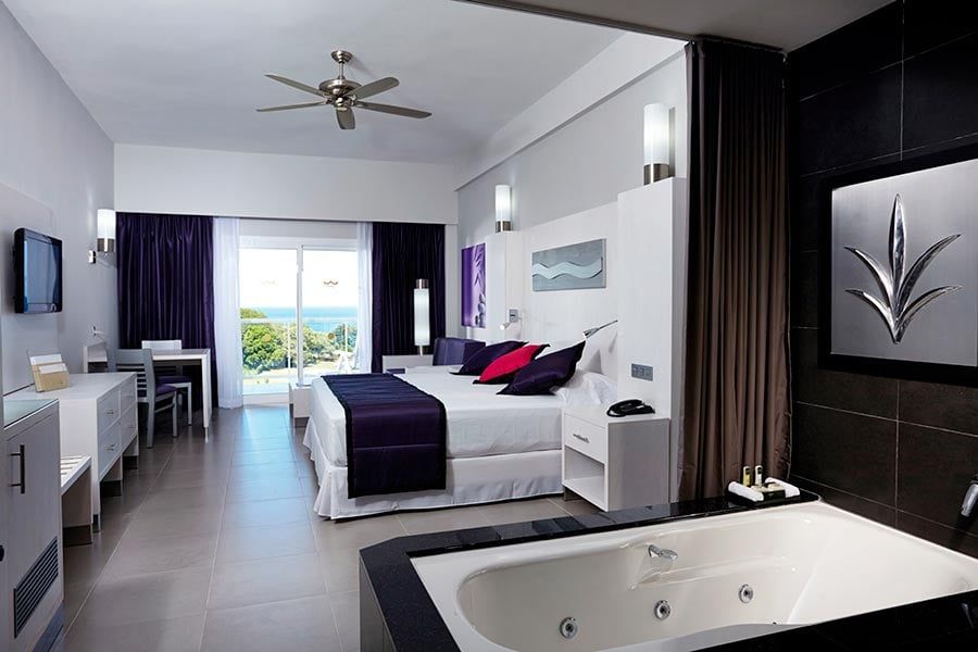 Guest room at Hotel Riu Palace Costa Rica