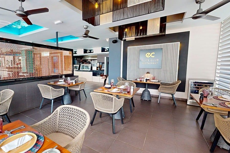 Restaurant at Hotel Riu Palace Jamaica
