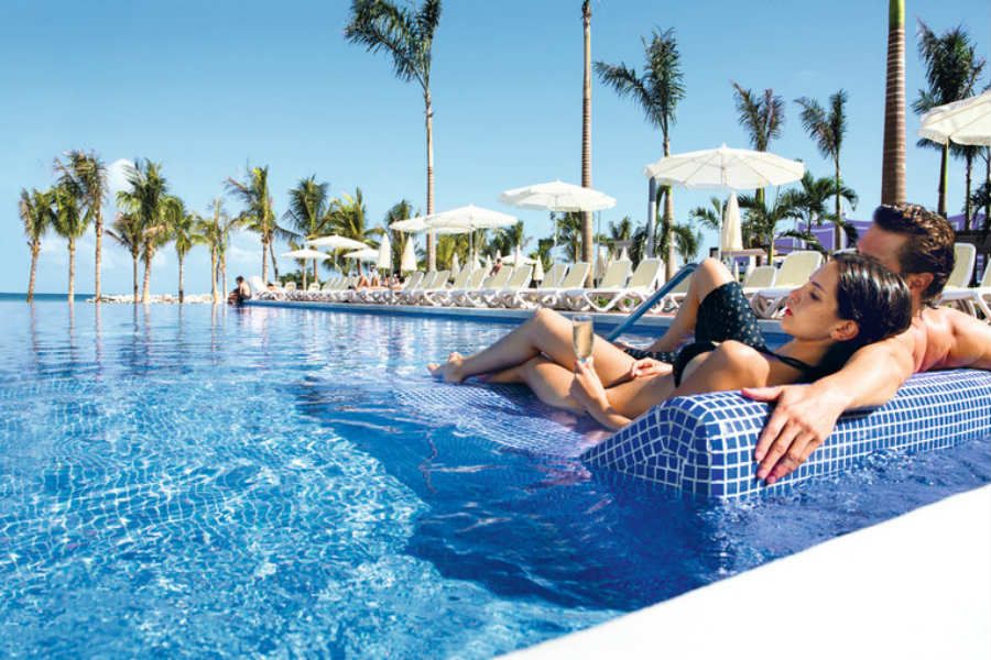 Swimming pool area at Hotel Riu Palace Jamaica