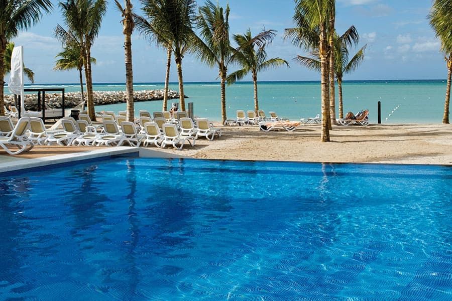 Swimming pool area at Hotel Riu Palace Jamaica