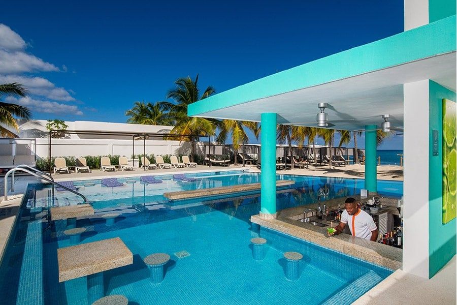 Swimming pool area at Hotel Riu Palace Jamaica